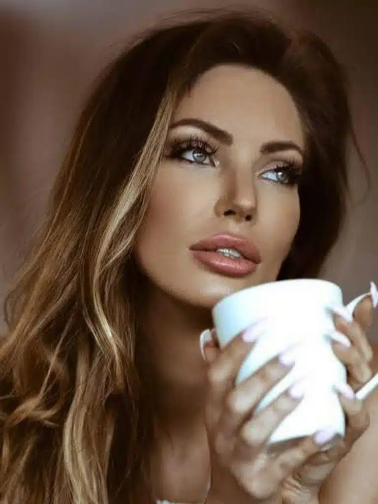 Kayleigh Swenson Biography: Wiki, Age, Career, Height, Weight, Boyfriend, Net Worth & More